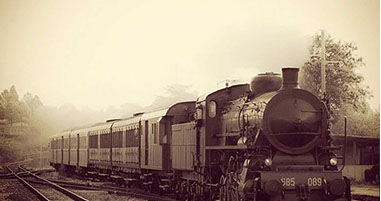 Treno a vapore storico — Ferrovia del Sud-Est